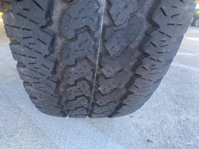 2008 Red /Camel Ford Super Duty F-350 DRW XL LOW MILES 43,076 4WD (1FTWW33Y68E) with an 6.8L SOHC 30-Valve SMFI Triton V10 Engine engine, Automatic transmission, located at 4701 North Dixie Hwy, Pompano Beach, FL, 33064, (954) 422-2889, 26.240938, -80.123474 - OUR WEBPAGE FLORIDACARS1.COM HAS OVER 100 PHOTOS AND FREE CARFAX LINK 2008 FORD F-350 SUPER DUTY XL 4WD VIN: 1FTWW33Y68EA98431 1 F T W W 3 3 Y 6 8 E A 9 8 4 3 1 CREW PICKUP 6.8L V10 F SOHC GASOLINE REAR WHEEL DRIVE W/ 4X4 Features 4WD/AWD ABS Brakes Air Conditioning AM/FM Stereo Automatic Transmissi - Photo#20