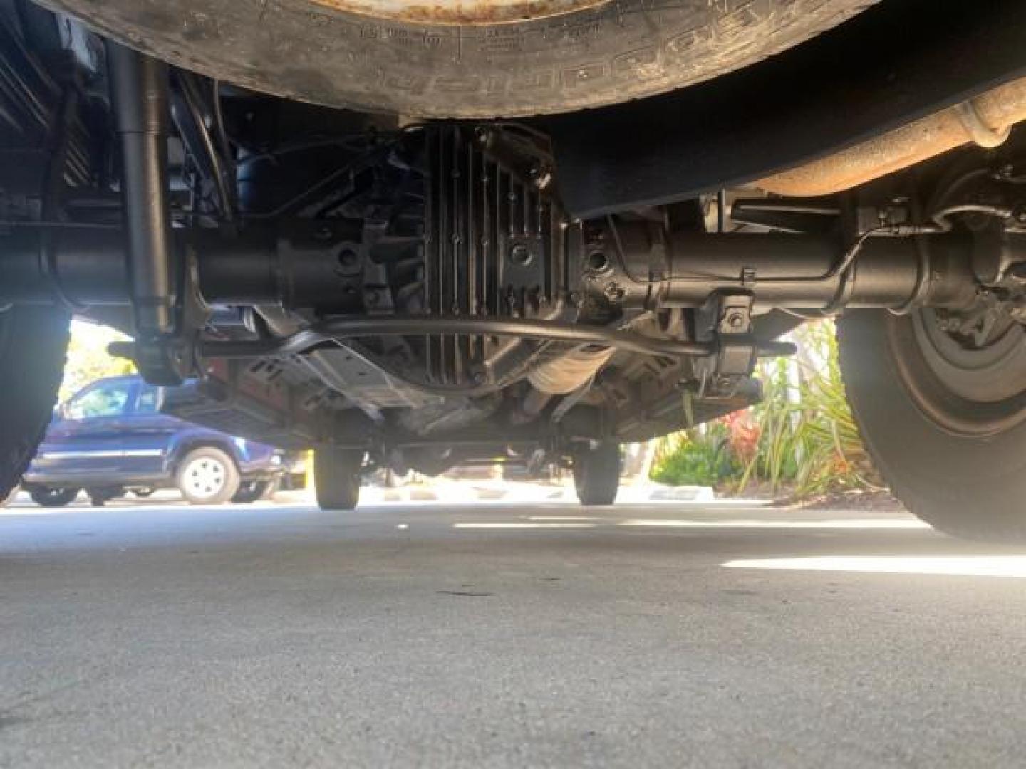 2008 Red /Camel Ford Super Duty F-350 DRW XL LOW MILES 43,076 4WD (1FTWW33Y68E) with an 6.8L SOHC 30-Valve SMFI Triton V10 Engine engine, Automatic transmission, located at 4701 North Dixie Hwy, Pompano Beach, FL, 33064, (954) 422-2889, 26.240938, -80.123474 - OUR WEBPAGE FLORIDACARS1.COM HAS OVER 100 PHOTOS AND FREE CARFAX LINK 2008 FORD F-350 SUPER DUTY XL 4WD VIN: 1FTWW33Y68EA98431 1 F T W W 3 3 Y 6 8 E A 9 8 4 3 1 CREW PICKUP 6.8L V10 F SOHC GASOLINE REAR WHEEL DRIVE W/ 4X4 Features 4WD/AWD ABS Brakes Air Conditioning AM/FM Stereo Automatic Transmissi - Photo#22