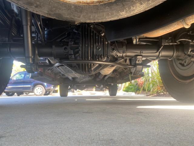 2008 Red /Camel Ford Super Duty F-350 DRW XL LOW MILES 43,076 4WD (1FTWW33Y68E) with an 6.8L SOHC 30-Valve SMFI Triton V10 Engine engine, Automatic transmission, located at 4701 North Dixie Hwy, Pompano Beach, FL, 33064, (954) 422-2889, 26.240938, -80.123474 - OUR WEBPAGE FLORIDACARS1.COM HAS OVER 100 PHOTOS AND FREE CARFAX LINK 2008 FORD F-350 SUPER DUTY XL 4WD VIN: 1FTWW33Y68EA98431 1 F T W W 3 3 Y 6 8 E A 9 8 4 3 1 CREW PICKUP 6.8L V10 F SOHC GASOLINE REAR WHEEL DRIVE W/ 4X4 Features 4WD/AWD ABS Brakes Air Conditioning AM/FM Stereo Automatic Transmissi - Photo#22