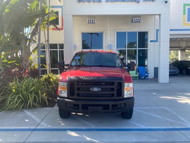 2008 Red /Camel Ford Super Duty F-350 DRW XL LOW MILES 43,076 4WD (1FTWW33Y68E) with an 6.8L SOHC 30-Valve SMFI Triton V10 Engine engine, Automatic transmission, located at 4701 North Dixie Hwy, Pompano Beach, FL, 33064, (954) 422-2889, 26.240938, -80.123474 - OUR WEBPAGE FLORIDACARS1.COM HAS OVER 100 PHOTOS AND FREE CARFAX LINK 2008 FORD F-350 SUPER DUTY XL 4WD VIN: 1FTWW33Y68EA98431 1 F T W W 3 3 Y 6 8 E A 9 8 4 3 1 CREW PICKUP 6.8L V10 F SOHC GASOLINE REAR WHEEL DRIVE W/ 4X4 Features 4WD/AWD ABS Brakes Air Conditioning AM/FM Stereo Automatic Transmissi - Photo#26