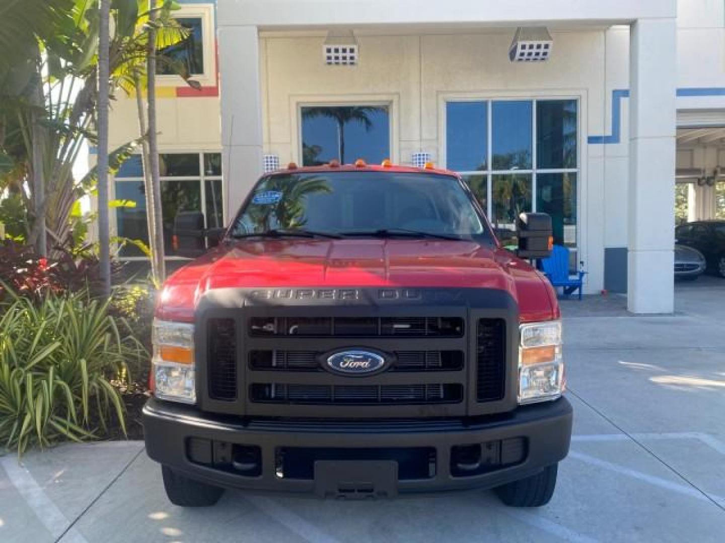 2008 Red /Camel Ford Super Duty F-350 DRW XL LOW MILES 43,076 4WD (1FTWW33Y68E) with an 6.8L SOHC 30-Valve SMFI Triton V10 Engine engine, Automatic transmission, located at 4701 North Dixie Hwy, Pompano Beach, FL, 33064, (954) 422-2889, 26.240938, -80.123474 - OUR WEBPAGE FLORIDACARS1.COM HAS OVER 100 PHOTOS AND FREE CARFAX LINK 2008 FORD F-350 SUPER DUTY XL 4WD VIN: 1FTWW33Y68EA98431 1 F T W W 3 3 Y 6 8 E A 9 8 4 3 1 CREW PICKUP 6.8L V10 F SOHC GASOLINE REAR WHEEL DRIVE W/ 4X4 Features 4WD/AWD ABS Brakes Air Conditioning AM/FM Stereo Automatic Transmissi - Photo#27
