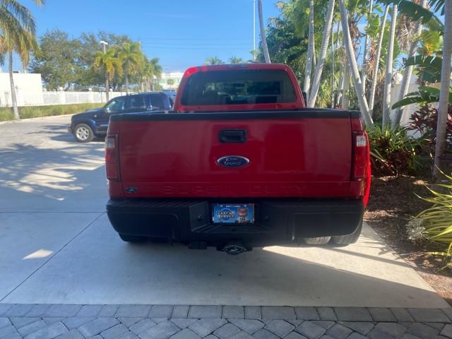 2008 Red /Camel Ford Super Duty F-350 DRW XL LOW MILES 43,076 4WD (1FTWW33Y68E) with an 6.8L SOHC 30-Valve SMFI Triton V10 Engine engine, Automatic transmission, located at 4701 North Dixie Hwy, Pompano Beach, FL, 33064, (954) 422-2889, 26.240938, -80.123474 - OUR WEBPAGE FLORIDACARS1.COM HAS OVER 100 PHOTOS AND FREE CARFAX LINK 2008 FORD F-350 SUPER DUTY XL 4WD VIN: 1FTWW33Y68EA98431 1 F T W W 3 3 Y 6 8 E A 9 8 4 3 1 CREW PICKUP 6.8L V10 F SOHC GASOLINE REAR WHEEL DRIVE W/ 4X4 Features 4WD/AWD ABS Brakes Air Conditioning AM/FM Stereo Automatic Transmissi - Photo#34