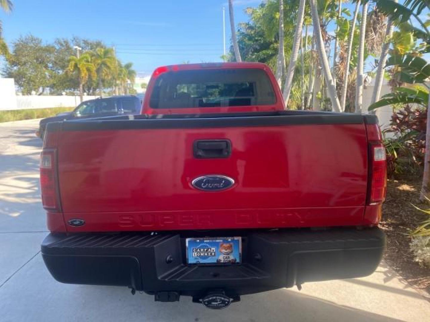 2008 Red /Camel Ford Super Duty F-350 DRW XL LOW MILES 43,076 4WD (1FTWW33Y68E) with an 6.8L SOHC 30-Valve SMFI Triton V10 Engine engine, Automatic transmission, located at 4701 North Dixie Hwy, Pompano Beach, FL, 33064, (954) 422-2889, 26.240938, -80.123474 - OUR WEBPAGE FLORIDACARS1.COM HAS OVER 100 PHOTOS AND FREE CARFAX LINK 2008 FORD F-350 SUPER DUTY XL 4WD VIN: 1FTWW33Y68EA98431 1 F T W W 3 3 Y 6 8 E A 9 8 4 3 1 CREW PICKUP 6.8L V10 F SOHC GASOLINE REAR WHEEL DRIVE W/ 4X4 Features 4WD/AWD ABS Brakes Air Conditioning AM/FM Stereo Automatic Transmissi - Photo#35
