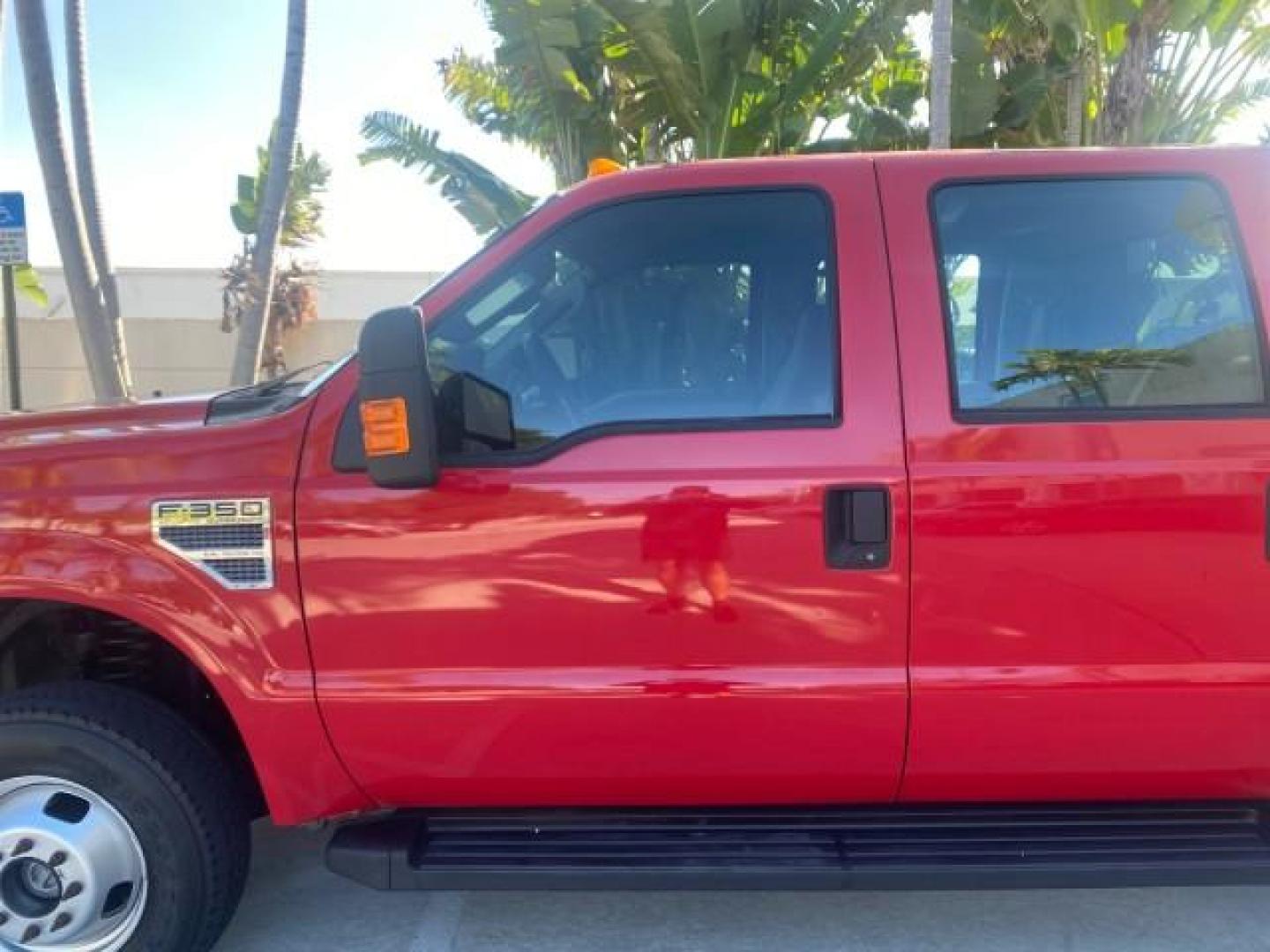 2008 Red /Camel Ford Super Duty F-350 DRW XL LOW MILES 43,076 4WD (1FTWW33Y68E) with an 6.8L SOHC 30-Valve SMFI Triton V10 Engine engine, Automatic transmission, located at 4701 North Dixie Hwy, Pompano Beach, FL, 33064, (954) 422-2889, 26.240938, -80.123474 - OUR WEBPAGE FLORIDACARS1.COM HAS OVER 100 PHOTOS AND FREE CARFAX LINK 2008 FORD F-350 SUPER DUTY XL 4WD VIN: 1FTWW33Y68EA98431 1 F T W W 3 3 Y 6 8 E A 9 8 4 3 1 CREW PICKUP 6.8L V10 F SOHC GASOLINE REAR WHEEL DRIVE W/ 4X4 Features 4WD/AWD ABS Brakes Air Conditioning AM/FM Stereo Automatic Transmissi - Photo#36