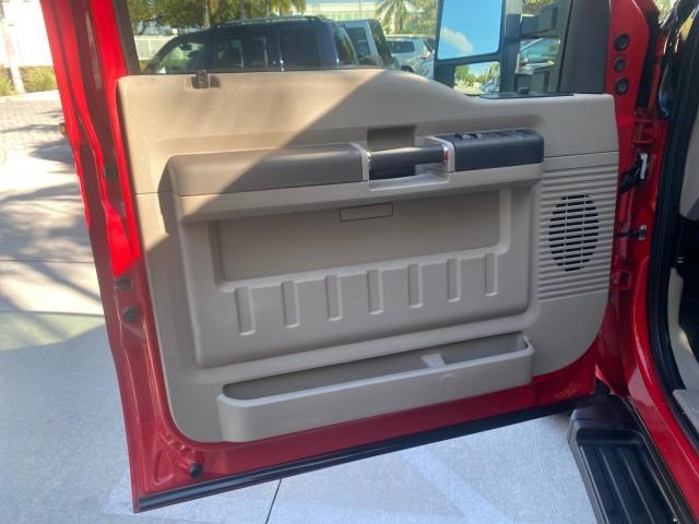 2008 Red /Camel Ford Super Duty F-350 DRW XL LOW MILES 43,076 4WD (1FTWW33Y68E) with an 6.8L SOHC 30-Valve SMFI Triton V10 Engine engine, Automatic transmission, located at 4701 North Dixie Hwy, Pompano Beach, FL, 33064, (954) 422-2889, 26.240938, -80.123474 - OUR WEBPAGE FLORIDACARS1.COM HAS OVER 100 PHOTOS AND FREE CARFAX LINK 2008 FORD F-350 SUPER DUTY XL 4WD VIN: 1FTWW33Y68EA98431 1 F T W W 3 3 Y 6 8 E A 9 8 4 3 1 CREW PICKUP 6.8L V10 F SOHC GASOLINE REAR WHEEL DRIVE W/ 4X4 Features 4WD/AWD ABS Brakes Air Conditioning AM/FM Stereo Automatic Transmissi - Photo#42
