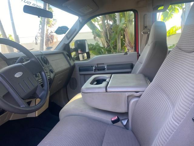 2008 Red /Camel Ford Super Duty F-350 DRW XL LOW MILES 43,076 4WD (1FTWW33Y68E) with an 6.8L SOHC 30-Valve SMFI Triton V10 Engine engine, Automatic transmission, located at 4701 North Dixie Hwy, Pompano Beach, FL, 33064, (954) 422-2889, 26.240938, -80.123474 - OUR WEBPAGE FLORIDACARS1.COM HAS OVER 100 PHOTOS AND FREE CARFAX LINK 2008 FORD F-350 SUPER DUTY XL 4WD VIN: 1FTWW33Y68EA98431 1 F T W W 3 3 Y 6 8 E A 9 8 4 3 1 CREW PICKUP 6.8L V10 F SOHC GASOLINE REAR WHEEL DRIVE W/ 4X4 Features 4WD/AWD ABS Brakes Air Conditioning AM/FM Stereo Automatic Transmissi - Photo#45
