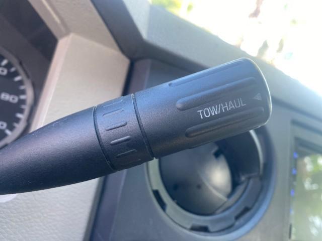 2008 Red /Camel Ford Super Duty F-350 DRW XL LOW MILES 43,076 4WD (1FTWW33Y68E) with an 6.8L SOHC 30-Valve SMFI Triton V10 Engine engine, Automatic transmission, located at 4701 North Dixie Hwy, Pompano Beach, FL, 33064, (954) 422-2889, 26.240938, -80.123474 - OUR WEBPAGE FLORIDACARS1.COM HAS OVER 100 PHOTOS AND FREE CARFAX LINK 2008 FORD F-350 SUPER DUTY XL 4WD VIN: 1FTWW33Y68EA98431 1 F T W W 3 3 Y 6 8 E A 9 8 4 3 1 CREW PICKUP 6.8L V10 F SOHC GASOLINE REAR WHEEL DRIVE W/ 4X4 Features 4WD/AWD ABS Brakes Air Conditioning AM/FM Stereo Automatic Transmissi - Photo#55