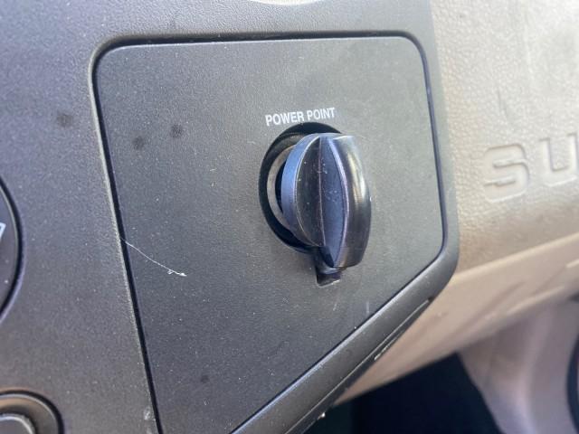 2008 Red /Camel Ford Super Duty F-350 DRW XL LOW MILES 43,076 4WD (1FTWW33Y68E) with an 6.8L SOHC 30-Valve SMFI Triton V10 Engine engine, Automatic transmission, located at 4701 North Dixie Hwy, Pompano Beach, FL, 33064, (954) 422-2889, 26.240938, -80.123474 - OUR WEBPAGE FLORIDACARS1.COM HAS OVER 100 PHOTOS AND FREE CARFAX LINK 2008 FORD F-350 SUPER DUTY XL 4WD VIN: 1FTWW33Y68EA98431 1 F T W W 3 3 Y 6 8 E A 9 8 4 3 1 CREW PICKUP 6.8L V10 F SOHC GASOLINE REAR WHEEL DRIVE W/ 4X4 Features 4WD/AWD ABS Brakes Air Conditioning AM/FM Stereo Automatic Transmissi - Photo#61