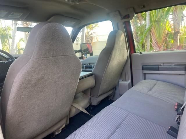 2008 Red /Camel Ford Super Duty F-350 DRW XL LOW MILES 43,076 4WD (1FTWW33Y68E) with an 6.8L SOHC 30-Valve SMFI Triton V10 Engine engine, Automatic transmission, located at 4701 North Dixie Hwy, Pompano Beach, FL, 33064, (954) 422-2889, 26.240938, -80.123474 - OUR WEBPAGE FLORIDACARS1.COM HAS OVER 100 PHOTOS AND FREE CARFAX LINK 2008 FORD F-350 SUPER DUTY XL 4WD VIN: 1FTWW33Y68EA98431 1 F T W W 3 3 Y 6 8 E A 9 8 4 3 1 CREW PICKUP 6.8L V10 F SOHC GASOLINE REAR WHEEL DRIVE W/ 4X4 Features 4WD/AWD ABS Brakes Air Conditioning AM/FM Stereo Automatic Transmissi - Photo#81