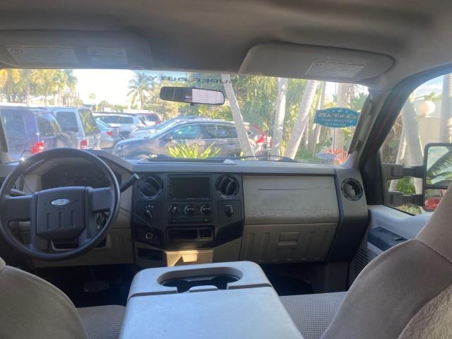 2008 Red /Camel Ford Super Duty F-350 DRW XL LOW MILES 43,076 4WD (1FTWW33Y68E) with an 6.8L SOHC 30-Valve SMFI Triton V10 Engine engine, Automatic transmission, located at 4701 North Dixie Hwy, Pompano Beach, FL, 33064, (954) 422-2889, 26.240938, -80.123474 - OUR WEBPAGE FLORIDACARS1.COM HAS OVER 100 PHOTOS AND FREE CARFAX LINK 2008 FORD F-350 SUPER DUTY XL 4WD VIN: 1FTWW33Y68EA98431 1 F T W W 3 3 Y 6 8 E A 9 8 4 3 1 CREW PICKUP 6.8L V10 F SOHC GASOLINE REAR WHEEL DRIVE W/ 4X4 Features 4WD/AWD ABS Brakes Air Conditioning AM/FM Stereo Automatic Transmissi - Photo#82