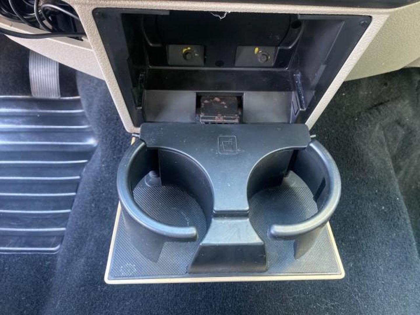 2008 Red /Camel Ford Super Duty F-350 DRW XL LOW MILES 43,076 4WD (1FTWW33Y68E) with an 6.8L SOHC 30-Valve SMFI Triton V10 Engine engine, Automatic transmission, located at 4701 North Dixie Hwy, Pompano Beach, FL, 33064, (954) 422-2889, 26.240938, -80.123474 - OUR WEBPAGE FLORIDACARS1.COM HAS OVER 100 PHOTOS AND FREE CARFAX LINK 2008 FORD F-350 SUPER DUTY XL 4WD VIN: 1FTWW33Y68EA98431 1 F T W W 3 3 Y 6 8 E A 9 8 4 3 1 CREW PICKUP 6.8L V10 F SOHC GASOLINE REAR WHEEL DRIVE W/ 4X4 Features 4WD/AWD ABS Brakes Air Conditioning AM/FM Stereo Automatic Transmissi - Photo#59