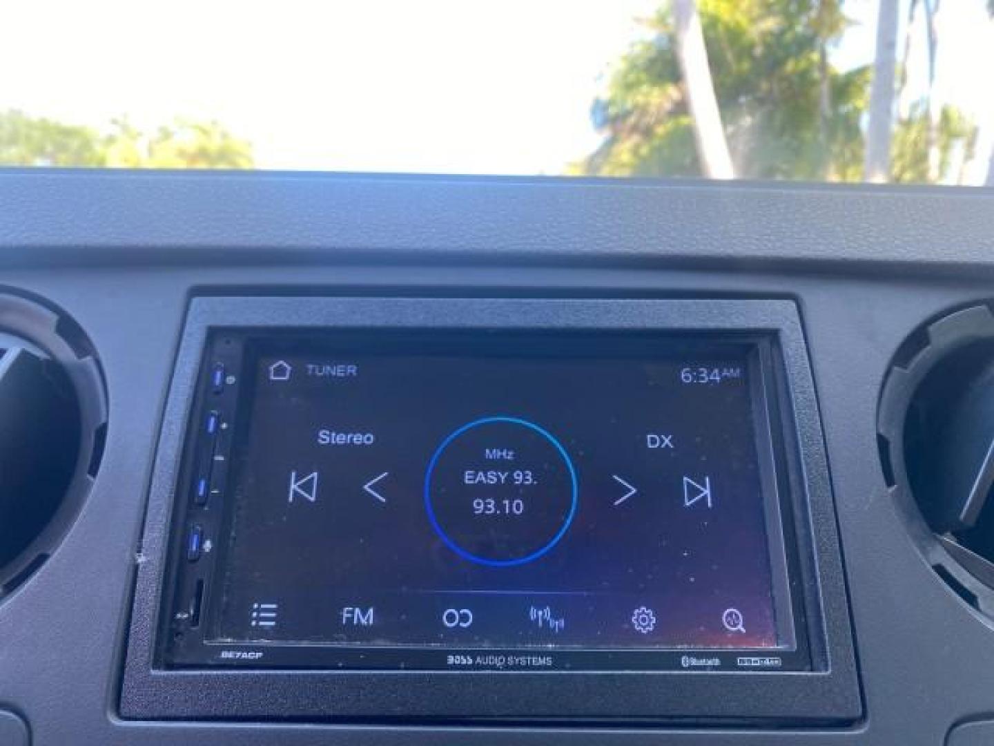 2008 Red /Camel Ford Super Duty F-350 DRW XL LOW MILES 43,076 4WD (1FTWW33Y68E) with an 6.8L SOHC 30-Valve SMFI Triton V10 Engine engine, Automatic transmission, located at 4701 North Dixie Hwy, Pompano Beach, FL, 33064, (954) 422-2889, 26.240938, -80.123474 - OUR WEBPAGE FLORIDACARS1.COM HAS OVER 100 PHOTOS AND FREE CARFAX LINK 2008 FORD F-350 SUPER DUTY XL 4WD VIN: 1FTWW33Y68EA98431 1 F T W W 3 3 Y 6 8 E A 9 8 4 3 1 CREW PICKUP 6.8L V10 F SOHC GASOLINE REAR WHEEL DRIVE W/ 4X4 Features 4WD/AWD ABS Brakes Air Conditioning AM/FM Stereo Automatic Transmissi - Photo#64