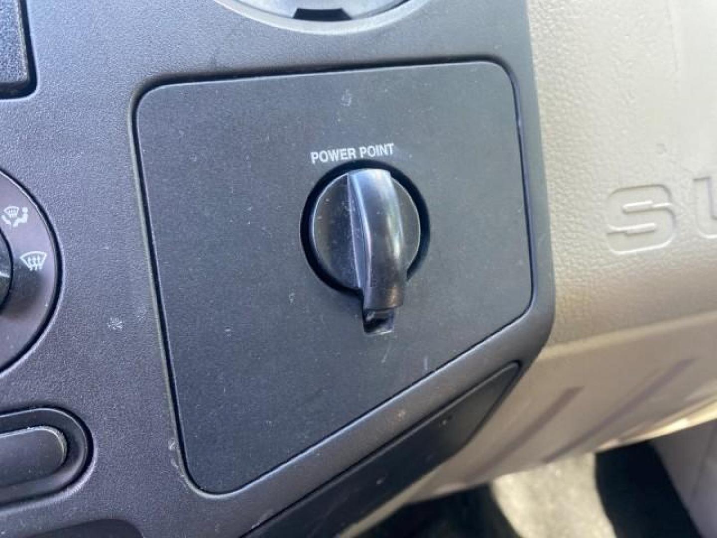 2008 Red /Camel Ford Super Duty F-350 DRW XL LOW MILES 43,076 4WD (1FTWW33Y68E) with an 6.8L SOHC 30-Valve SMFI Triton V10 Engine engine, Automatic transmission, located at 4701 North Dixie Hwy, Pompano Beach, FL, 33064, (954) 422-2889, 26.240938, -80.123474 - OUR WEBPAGE FLORIDACARS1.COM HAS OVER 100 PHOTOS AND FREE CARFAX LINK 2008 FORD F-350 SUPER DUTY XL 4WD VIN: 1FTWW33Y68EA98431 1 F T W W 3 3 Y 6 8 E A 9 8 4 3 1 CREW PICKUP 6.8L V10 F SOHC GASOLINE REAR WHEEL DRIVE W/ 4X4 Features 4WD/AWD ABS Brakes Air Conditioning AM/FM Stereo Automatic Transmissi - Photo#66