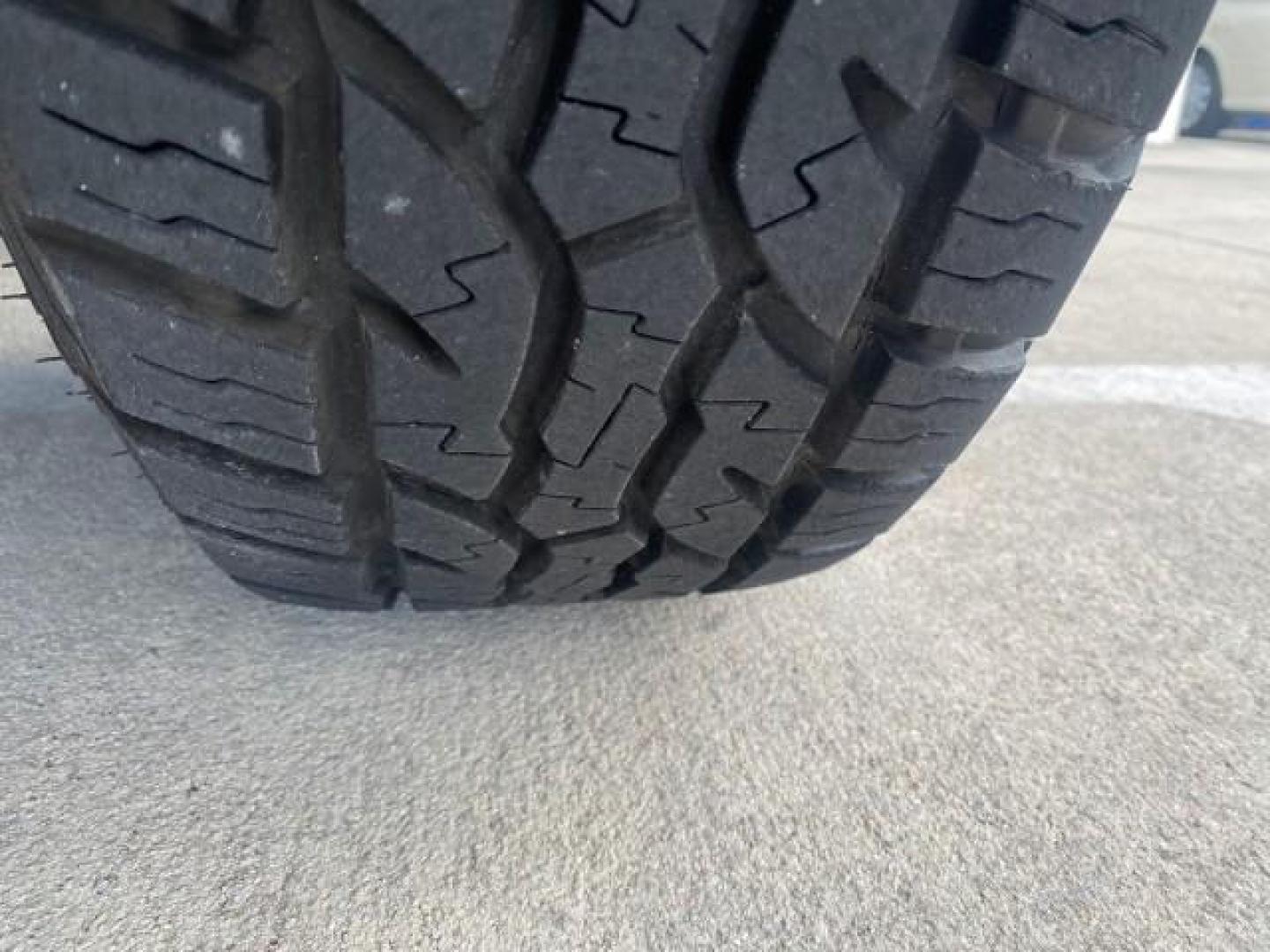 2005 Atlantic Blue Pearl /Med Slate Gray Dodge Dakota SLT LOW MILES 69,842 4WD CLUB (1D7HW42KX5S) with an 3.7L V6 Magnum Engine engine, Automatic transmission, located at 4701 North Dixie Hwy, Pompano Beach, FL, 33064, (954) 422-2889, 26.240938, -80.123474 - OUR WEBPAGE FLORIDACARS1.COM HAS OVER 100 PHOTOS AND FREE CARFAX LINK 2005 DODGE DAKOTA SLT VIN: 1D7HW42KX5S305983 1 D 7 H W 4 2 K X 5 S 3 0 5 9 8 3 CLUB CAB PICKUP 3.7L V6 F GASOLINE 20 MPG REAR WHEEL DRIVE W/ 4X4 Features 4WD/AWD ABS Brakes Air Conditioning Alloy Wheels AM/FM Stereo Automatic Tran- Photo#20