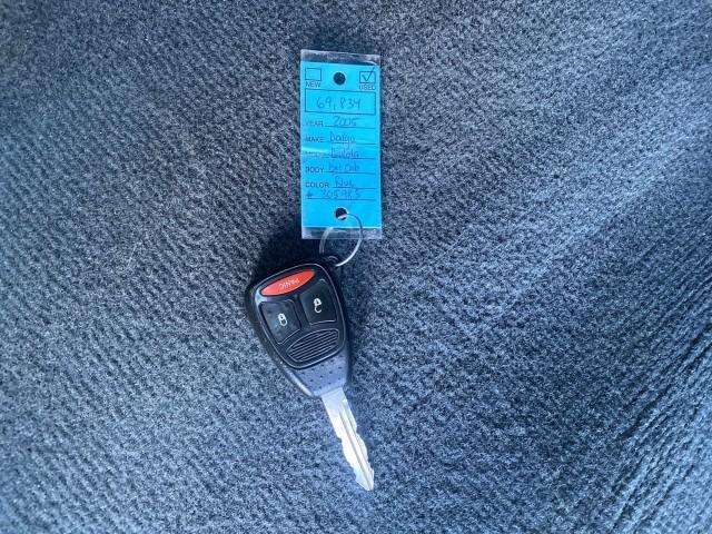 2005 Atlantic Blue Pearl /Med Slate Gray Dodge Dakota SLT LOW MILES 69,842 4WD CLUB (1D7HW42KX5S) with an 3.7L V6 Magnum Engine engine, Automatic transmission, located at 4701 North Dixie Hwy, Pompano Beach, FL, 33064, (954) 422-2889, 26.240938, -80.123474 - OUR WEBPAGE FLORIDACARS1.COM HAS OVER 100 PHOTOS AND FREE CARFAX LINK 2005 DODGE DAKOTA SLT VIN: 1D7HW42KX5S305983 1 D 7 H W 4 2 K X 5 S 3 0 5 9 8 3 CLUB CAB PICKUP 3.7L V6 F GASOLINE 20 MPG REAR WHEEL DRIVE W/ 4X4 Features 4WD/AWD ABS Brakes Air Conditioning Alloy Wheels AM/FM Stereo Automatic Tran - Photo#23