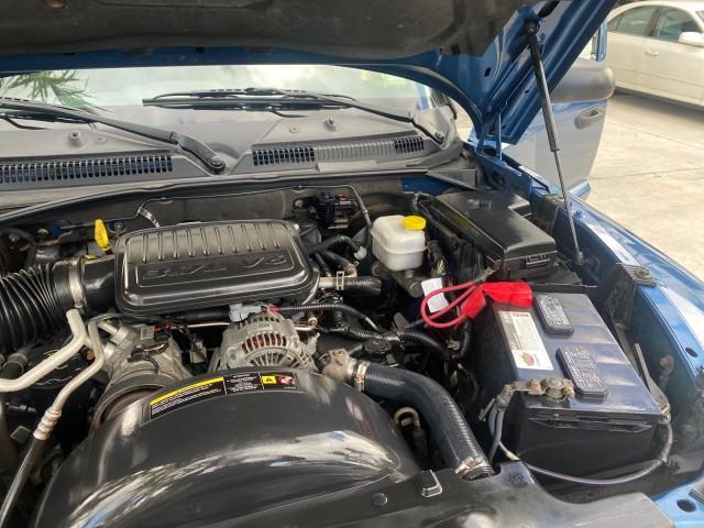 2005 Atlantic Blue Pearl /Med Slate Gray Dodge Dakota SLT LOW MILES 69,842 4WD CLUB (1D7HW42KX5S) with an 3.7L V6 Magnum Engine engine, Automatic transmission, located at 4701 North Dixie Hwy, Pompano Beach, FL, 33064, (954) 422-2889, 26.240938, -80.123474 - OUR WEBPAGE FLORIDACARS1.COM HAS OVER 100 PHOTOS AND FREE CARFAX LINK 2005 DODGE DAKOTA SLT VIN: 1D7HW42KX5S305983 1 D 7 H W 4 2 K X 5 S 3 0 5 9 8 3 CLUB CAB PICKUP 3.7L V6 F GASOLINE 20 MPG REAR WHEEL DRIVE W/ 4X4 Features 4WD/AWD ABS Brakes Air Conditioning Alloy Wheels AM/FM Stereo Automatic Tran - Photo#25