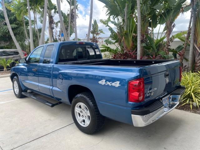2005 Atlantic Blue Pearl /Med Slate Gray Dodge Dakota SLT LOW MILES 69,842 4WD CLUB (1D7HW42KX5S) with an 3.7L V6 Magnum Engine engine, Automatic transmission, located at 4701 North Dixie Hwy, Pompano Beach, FL, 33064, (954) 422-2889, 26.240938, -80.123474 - OUR WEBPAGE FLORIDACARS1.COM HAS OVER 100 PHOTOS AND FREE CARFAX LINK 2005 DODGE DAKOTA SLT VIN: 1D7HW42KX5S305983 1 D 7 H W 4 2 K X 5 S 3 0 5 9 8 3 CLUB CAB PICKUP 3.7L V6 F GASOLINE 20 MPG REAR WHEEL DRIVE W/ 4X4 Features 4WD/AWD ABS Brakes Air Conditioning Alloy Wheels AM/FM Stereo Automatic Tran - Photo#33