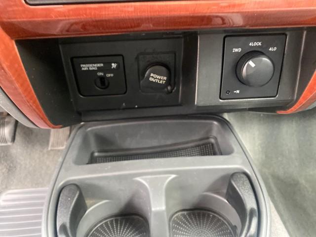 2005 Atlantic Blue Pearl /Med Slate Gray Dodge Dakota SLT LOW MILES 69,842 4WD CLUB (1D7HW42KX5S) with an 3.7L V6 Magnum Engine engine, Automatic transmission, located at 4701 North Dixie Hwy, Pompano Beach, FL, 33064, (954) 422-2889, 26.240938, -80.123474 - OUR WEBPAGE FLORIDACARS1.COM HAS OVER 100 PHOTOS AND FREE CARFAX LINK 2005 DODGE DAKOTA SLT VIN: 1D7HW42KX5S305983 1 D 7 H W 4 2 K X 5 S 3 0 5 9 8 3 CLUB CAB PICKUP 3.7L V6 F GASOLINE 20 MPG REAR WHEEL DRIVE W/ 4X4 Features 4WD/AWD ABS Brakes Air Conditioning Alloy Wheels AM/FM Stereo Automatic Tran - Photo#61