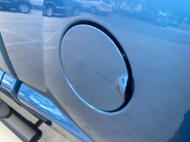 2005 Atlantic Blue Pearl /Med Slate Gray Dodge Dakota SLT LOW MILES 69,842 4WD CLUB (1D7HW42KX5S) with an 3.7L V6 Magnum Engine engine, Automatic transmission, located at 4701 North Dixie Hwy, Pompano Beach, FL, 33064, (954) 422-2889, 26.240938, -80.123474 - OUR WEBPAGE FLORIDACARS1.COM HAS OVER 100 PHOTOS AND FREE CARFAX LINK 2005 DODGE DAKOTA SLT VIN: 1D7HW42KX5S305983 1 D 7 H W 4 2 K X 5 S 3 0 5 9 8 3 CLUB CAB PICKUP 3.7L V6 F GASOLINE 20 MPG REAR WHEEL DRIVE W/ 4X4 Features 4WD/AWD ABS Brakes Air Conditioning Alloy Wheels AM/FM Stereo Automatic Tran - Photo#77