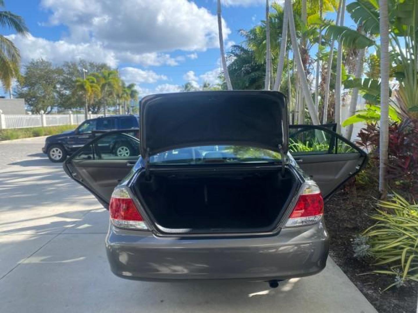 2005 Phantom Gray Pearl /Stone Toyota Camry XLE LOW MILES 68,563 1 OWNER (4T1BF30K05U) with an 3.0L DOHC MPFI Vvti 24-Valve V6 Engine engine, Automatic transmission, located at 4701 North Dixie Hwy, Pompano Beach, FL, 33064, (954) 422-2889, 26.240938, -80.123474 - OUR WEBPAGE FLORIDACARS1.COM HAS OVER 100 PHOTOS AND FREE CARFAX LINK 2005 TOYOTA CAMRY XLE V6 1 OWNER VIN: 4T1BF30K05U621308 4 T 1 B F 3 0 K 0 5 U 6 2 1 3 0 8 SEDAN 4 DR 3.0L V6 F DOHC 24V GASOLINE 28 MPG FRONT WHEEL DRIVE Features ABS Brakes Air Conditioning Alloy Wheels AM/FM Stereo Automatic Tra - Photo#15