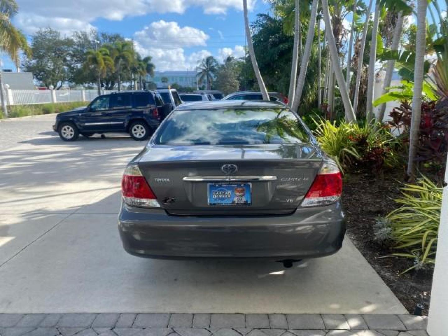 2005 Phantom Gray Pearl /Stone Toyota Camry XLE LOW MILES 68,563 1 OWNER (4T1BF30K05U) with an 3.0L DOHC MPFI Vvti 24-Valve V6 Engine engine, Automatic transmission, located at 4701 North Dixie Hwy, Pompano Beach, FL, 33064, (954) 422-2889, 26.240938, -80.123474 - OUR WEBPAGE FLORIDACARS1.COM HAS OVER 100 PHOTOS AND FREE CARFAX LINK 2005 TOYOTA CAMRY XLE V6 1 OWNER VIN: 4T1BF30K05U621308 4 T 1 B F 3 0 K 0 5 U 6 2 1 3 0 8 SEDAN 4 DR 3.0L V6 F DOHC 24V GASOLINE 28 MPG FRONT WHEEL DRIVE Features ABS Brakes Air Conditioning Alloy Wheels AM/FM Stereo Automatic Tra - Photo#35