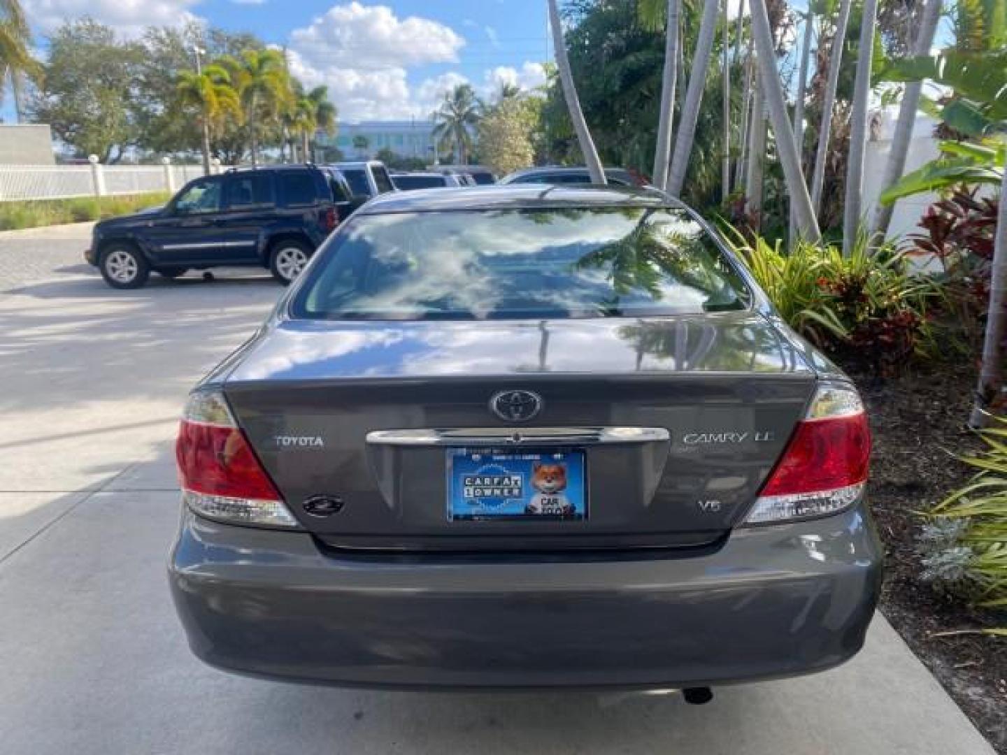 2005 Phantom Gray Pearl /Stone Toyota Camry XLE LOW MILES 68,563 1 OWNER (4T1BF30K05U) with an 3.0L DOHC MPFI Vvti 24-Valve V6 Engine engine, Automatic transmission, located at 4701 North Dixie Hwy, Pompano Beach, FL, 33064, (954) 422-2889, 26.240938, -80.123474 - OUR WEBPAGE FLORIDACARS1.COM HAS OVER 100 PHOTOS AND FREE CARFAX LINK 2005 TOYOTA CAMRY XLE V6 1 OWNER VIN: 4T1BF30K05U621308 4 T 1 B F 3 0 K 0 5 U 6 2 1 3 0 8 SEDAN 4 DR 3.0L V6 F DOHC 24V GASOLINE 28 MPG FRONT WHEEL DRIVE Features ABS Brakes Air Conditioning Alloy Wheels AM/FM Stereo Automatic Tra - Photo#36
