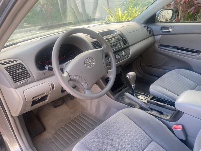 2005 Phantom Gray Pearl /Stone Toyota Camry XLE LOW MILES 68,563 1 OWNER (4T1BF30K05U) with an 3.0L DOHC MPFI Vvti 24-Valve V6 Engine engine, Automatic transmission, located at 4701 North Dixie Hwy, Pompano Beach, FL, 33064, (954) 422-2889, 26.240938, -80.123474 - OUR WEBPAGE FLORIDACARS1.COM HAS OVER 100 PHOTOS AND FREE CARFAX LINK 2005 TOYOTA CAMRY XLE V6 1 OWNER VIN: 4T1BF30K05U621308 4 T 1 B F 3 0 K 0 5 U 6 2 1 3 0 8 SEDAN 4 DR 3.0L V6 F DOHC 24V GASOLINE 28 MPG FRONT WHEEL DRIVE Features ABS Brakes Air Conditioning Alloy Wheels AM/FM Stereo Automatic Tra - Photo#47