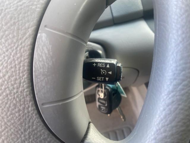 2005 Phantom Gray Pearl /Stone Toyota Camry XLE LOW MILES 68,563 1 OWNER (4T1BF30K05U) with an 3.0L DOHC MPFI Vvti 24-Valve V6 Engine engine, Automatic transmission, located at 4701 North Dixie Hwy, Pompano Beach, FL, 33064, (954) 422-2889, 26.240938, -80.123474 - OUR WEBPAGE FLORIDACARS1.COM HAS OVER 100 PHOTOS AND FREE CARFAX LINK 2005 TOYOTA CAMRY XLE V6 1 OWNER VIN: 4T1BF30K05U621308 4 T 1 B F 3 0 K 0 5 U 6 2 1 3 0 8 SEDAN 4 DR 3.0L V6 F DOHC 24V GASOLINE 28 MPG FRONT WHEEL DRIVE Features ABS Brakes Air Conditioning Alloy Wheels AM/FM Stereo Automatic Tra - Photo#50