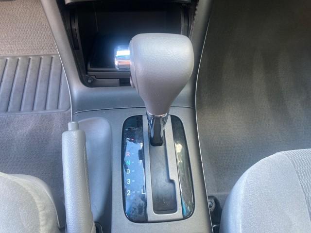 2005 Phantom Gray Pearl /Stone Toyota Camry XLE LOW MILES 68,563 1 OWNER (4T1BF30K05U) with an 3.0L DOHC MPFI Vvti 24-Valve V6 Engine engine, Automatic transmission, located at 4701 North Dixie Hwy, Pompano Beach, FL, 33064, (954) 422-2889, 26.240938, -80.123474 - OUR WEBPAGE FLORIDACARS1.COM HAS OVER 100 PHOTOS AND FREE CARFAX LINK 2005 TOYOTA CAMRY XLE V6 1 OWNER VIN: 4T1BF30K05U621308 4 T 1 B F 3 0 K 0 5 U 6 2 1 3 0 8 SEDAN 4 DR 3.0L V6 F DOHC 24V GASOLINE 28 MPG FRONT WHEEL DRIVE Features ABS Brakes Air Conditioning Alloy Wheels AM/FM Stereo Automatic Tra - Photo#61