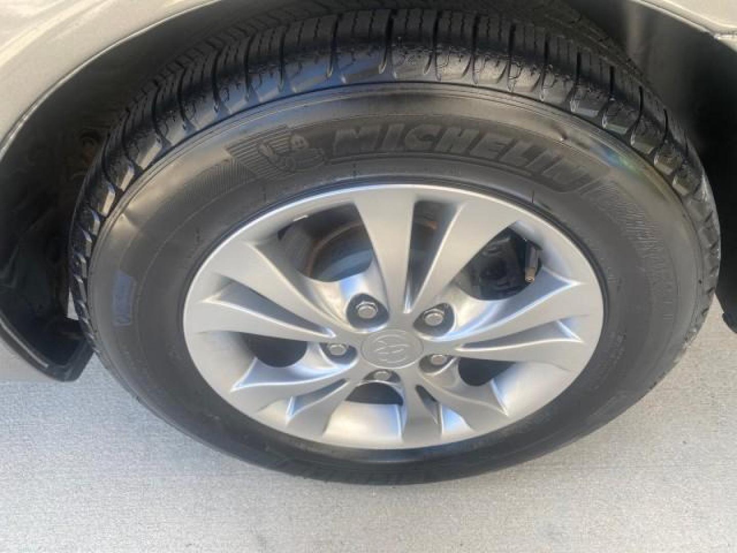 2005 Phantom Gray Pearl /Stone Toyota Camry XLE LOW MILES 68,563 1 OWNER (4T1BF30K05U) with an 3.0L DOHC MPFI Vvti 24-Valve V6 Engine engine, Automatic transmission, located at 4701 North Dixie Hwy, Pompano Beach, FL, 33064, (954) 422-2889, 26.240938, -80.123474 - OUR WEBPAGE FLORIDACARS1.COM HAS OVER 100 PHOTOS AND FREE CARFAX LINK 2005 TOYOTA CAMRY XLE V6 1 OWNER VIN: 4T1BF30K05U621308 4 T 1 B F 3 0 K 0 5 U 6 2 1 3 0 8 SEDAN 4 DR 3.0L V6 F DOHC 24V GASOLINE 28 MPG FRONT WHEEL DRIVE Features ABS Brakes Air Conditioning Alloy Wheels AM/FM Stereo Automatic Tra - Photo#85