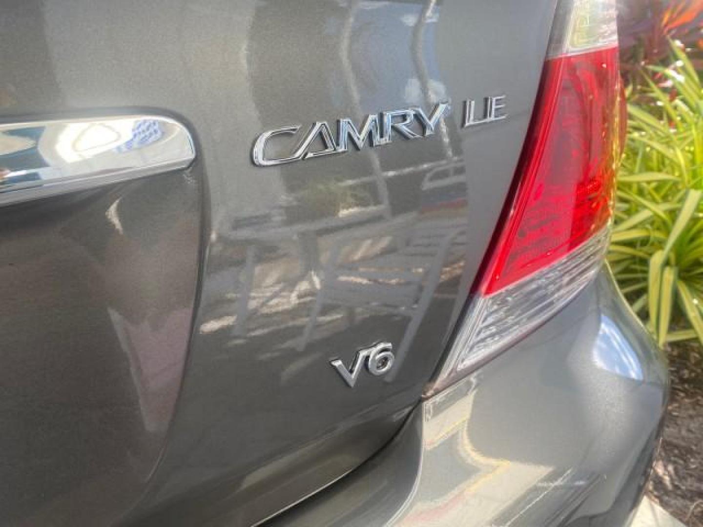 2005 Phantom Gray Pearl /Stone Toyota Camry XLE LOW MILES 68,563 1 OWNER (4T1BF30K05U) with an 3.0L DOHC MPFI Vvti 24-Valve V6 Engine engine, Automatic transmission, located at 4701 North Dixie Hwy, Pompano Beach, FL, 33064, (954) 422-2889, 26.240938, -80.123474 - OUR WEBPAGE FLORIDACARS1.COM HAS OVER 100 PHOTOS AND FREE CARFAX LINK 2005 TOYOTA CAMRY XLE V6 1 OWNER VIN: 4T1BF30K05U621308 4 T 1 B F 3 0 K 0 5 U 6 2 1 3 0 8 SEDAN 4 DR 3.0L V6 F DOHC 24V GASOLINE 28 MPG FRONT WHEEL DRIVE Features ABS Brakes Air Conditioning Alloy Wheels AM/FM Stereo Automatic Tra - Photo#91