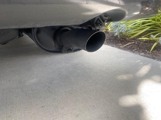 2005 Phantom Gray Pearl /Stone Toyota Camry XLE LOW MILES 68,563 1 OWNER (4T1BF30K05U) with an 3.0L DOHC MPFI Vvti 24-Valve V6 Engine engine, Automatic transmission, located at 4701 North Dixie Hwy, Pompano Beach, FL, 33064, (954) 422-2889, 26.240938, -80.123474 - OUR WEBPAGE FLORIDACARS1.COM HAS OVER 100 PHOTOS AND FREE CARFAX LINK 2005 TOYOTA CAMRY XLE V6 1 OWNER VIN: 4T1BF30K05U621308 4 T 1 B F 3 0 K 0 5 U 6 2 1 3 0 8 SEDAN 4 DR 3.0L V6 F DOHC 24V GASOLINE 28 MPG FRONT WHEEL DRIVE Features ABS Brakes Air Conditioning Alloy Wheels AM/FM Stereo Automatic Tra - Photo#92