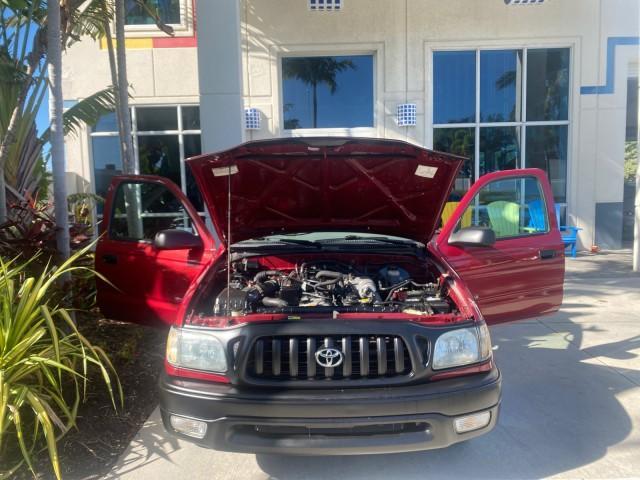 2004 Radiant Red /Charcoal Toyota Tacoma 1 OWNER AUTO AC LIKE NEW (5TENL42N54Z) with an 2.4L DOHC EFI 16-Valve I4 Engine engine, Automatic transmission, located at 4701 North Dixie Hwy, Pompano Beach, FL, 33064, (954) 422-2889, 26.240938, -80.123474 - OUR WEBPAGE FLORIDACARS1.COM HAS OVER 100 PHOTOS AND FREE CARFAX LINK 2004 TOYOTA TACOMA VIN: 5TENL42N54Z414927 5 T E N L 4 2 N 5 4 Z 4 1 4 9 2 7 PICKUP 2.4L I4 F DOHC 16V GASOLINE 29 MPG REAR WHEEL DRIVE Features ABS Brakes Air Conditioning AM/FM Stereo Automatic Transmission Bed Liner Cassette Pla - Photo#17