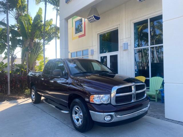 2005 Deep Molten Red Pearl /Dark Slate Gray Dodge Ram 1500 SLT 1 OWNER FL HEMI 5.7 V8 (1D7HA18D25J) with an 5.7L V8 Hemi Magnum Engine engine, Automatic transmission, located at 4701 North Dixie Hwy, Pompano Beach, FL, 33064, (954) 422-2889, 26.240938, -80.123474 - OUR WEBPAGE FLORIDACARS1.COM HAS OVER 100 PHOTOS AND FREE CARFAX LINK 2005 DODGE RAM 1500 SLT 5.7 V8 HEMI CREW CAB 1 OWNER FLORIDA VIN: 1D7HA18D25J621258 1 D 7 H A 1 8 D 2 5 J 6 2 1 2 5 8 4 DOOR EXTENDED CAB PICKUP 5.7L V8 F GASOLINE 18 MPG REAR WHEEL DRIVE Features ABS Brakes Air Conditioning AM/FM - Photo#1