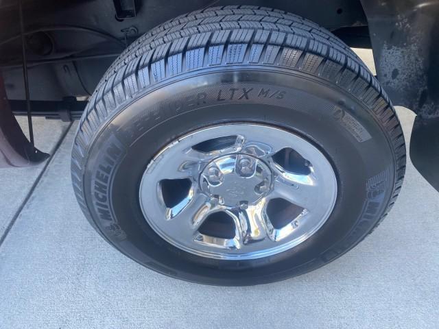 2005 Deep Molten Red Pearl /Dark Slate Gray Dodge Ram 1500 SLT 1 OWNER FL HEMI 5.7 V8 (1D7HA18D25J) with an 5.7L V8 Hemi Magnum Engine engine, Automatic transmission, located at 4701 North Dixie Hwy, Pompano Beach, FL, 33064, (954) 422-2889, 26.240938, -80.123474 - OUR WEBPAGE FLORIDACARS1.COM HAS OVER 100 PHOTOS AND FREE CARFAX LINK 2005 DODGE RAM 1500 SLT 5.7 V8 HEMI CREW CAB 1 OWNER FLORIDA VIN: 1D7HA18D25J621258 1 D 7 H A 1 8 D 2 5 J 6 2 1 2 5 8 4 DOOR EXTENDED CAB PICKUP 5.7L V8 F GASOLINE 18 MPG REAR WHEEL DRIVE Features ABS Brakes Air Conditioning AM/FM - Photo#85