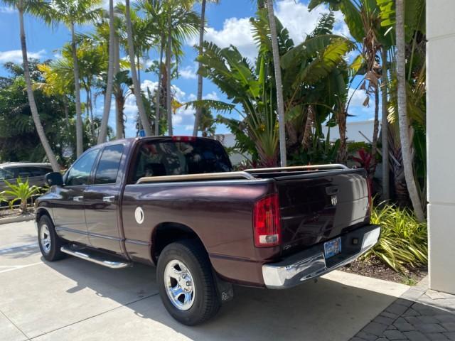 2005 Deep Molten Red Pearl /Dark Slate Gray Dodge Ram 1500 4 DR SLT 1 OWNER FL HEMI 5.7 V8 (1D7HA18D25J) with an 5.7L V8 Hemi Magnum Engine engine, Automatic transmission, located at 4701 North Dixie Hwy, Pompano Beach, FL, 33064, (954) 422-2889, 26.240938, -80.123474 - OUR WEBPAGE FLORIDACARS1.COM HAS OVER 100 PHOTOS AND FREE CARFAX LINK 2005 DODGE RAM 1500 SLT 5.7 V8 HEMI EXTENDED CAB 1 OWNER FLORIDA VIN: 1D7HA18D25J621258 1 D 7 H A 1 8 D 2 5 J 6 2 1 2 5 8 4 DOOR EXTENDED CAB PICKUP 5.7L V8 F GASOLINE 18 MPG REAR WHEEL DRIVE Features ABS Brakes Air Conditioning A - Photo#5