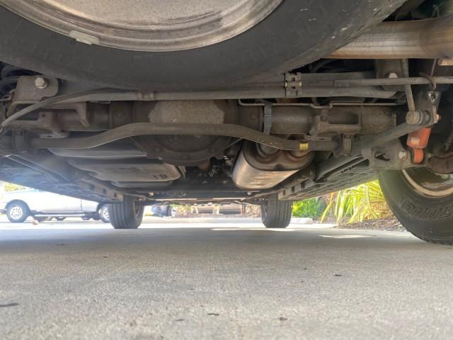 2002 Sable Black /Pewter Cadillac Escalade L0W MILES 68,090 4WD (1GYEK63N92R) with an 6.0L Vortec 1000 SFI V8 HO Engine engine, Automatic transmission, located at 4701 North Dixie Hwy, Pompano Beach, FL, 33064, (954) 422-2889, 26.240938, -80.123474 - OUR WEBPAGE FLORIDACARS1.COM HAS OVER 100 PHOTOS AND FREE CARFAX LINK 2002 CADILLAC ESCALADE 4WD COST 52,230 NEW ALL ORIGINAL BLACK PAINT VIN: 1GYEK63N92R116865 1 G Y E K 6 3 N 9 2 R 1 1 6 8 6 5 4 DOOR WAGON/SPORT UTILITY 6.0L V8 F GASOLINE 17 MPG ALL WHEEL DRIVE Features 4WD/AWD ABS Brakes Air Cond - Photo#22