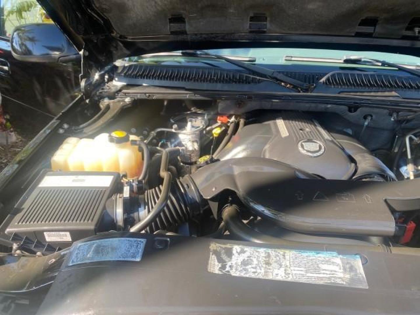 2002 Sable Black /Pewter Cadillac Escalade L0W MILES 68,090 4WD (1GYEK63N92R) with an 6.0L Vortec 1000 SFI V8 HO Engine engine, Automatic transmission, located at 4701 North Dixie Hwy, Pompano Beach, FL, 33064, (954) 422-2889, 26.240938, -80.123474 - OUR WEBPAGE FLORIDACARS1.COM HAS OVER 100 PHOTOS AND FREE CARFAX LINK 2002 CADILLAC ESCALADE 4WD COST 52,230 NEW ALL ORIGINAL BLACK PAINT VIN: 1GYEK63N92R116865 1 G Y E K 6 3 N 9 2 R 1 1 6 8 6 5 4 DOOR WAGON/SPORT UTILITY 6.0L V8 F GASOLINE 17 MPG ALL WHEEL DRIVE Features 4WD/AWD ABS Brakes Air Cond - Photo#24