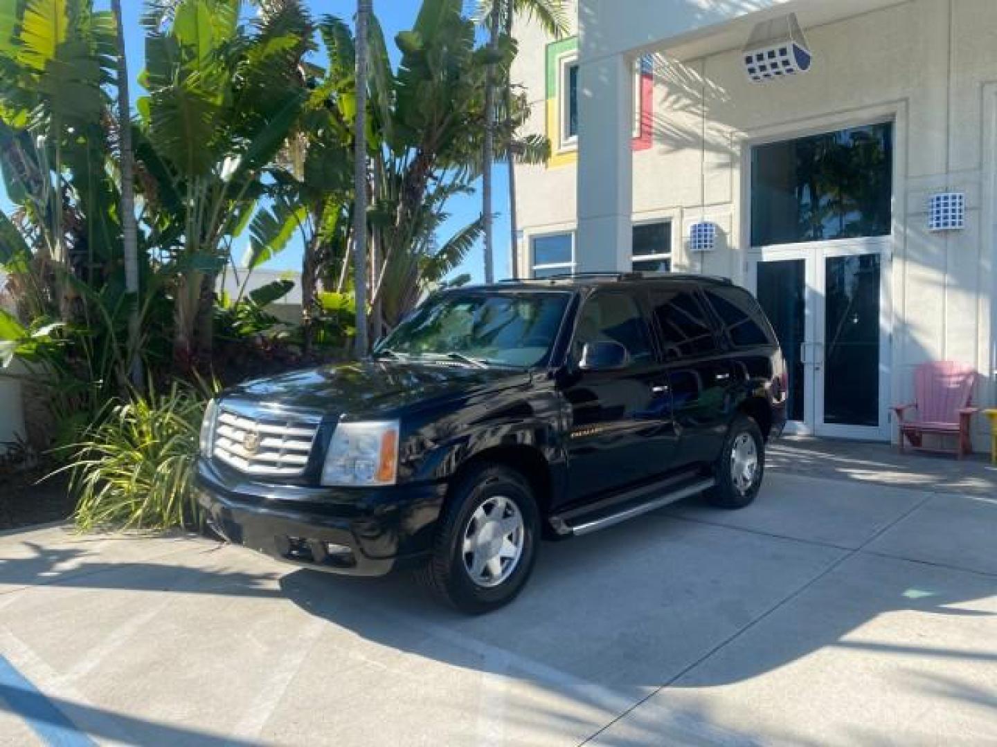 2002 Sable Black /Pewter Cadillac Escalade L0W MILES 68,090 4WD (1GYEK63N92R) with an 6.0L Vortec 1000 SFI V8 HO Engine engine, Automatic transmission, located at 4701 North Dixie Hwy, Pompano Beach, FL, 33064, (954) 422-2889, 26.240938, -80.123474 - OUR WEBPAGE FLORIDACARS1.COM HAS OVER 100 PHOTOS AND FREE CARFAX LINK 2002 CADILLAC ESCALADE 4WD COST 52,230 NEW ALL ORIGINAL BLACK PAINT VIN: 1GYEK63N92R116865 1 G Y E K 6 3 N 9 2 R 1 1 6 8 6 5 4 DOOR WAGON/SPORT UTILITY 6.0L V8 F GASOLINE 17 MPG ALL WHEEL DRIVE Features 4WD/AWD ABS Brakes Air Cond - Photo#28