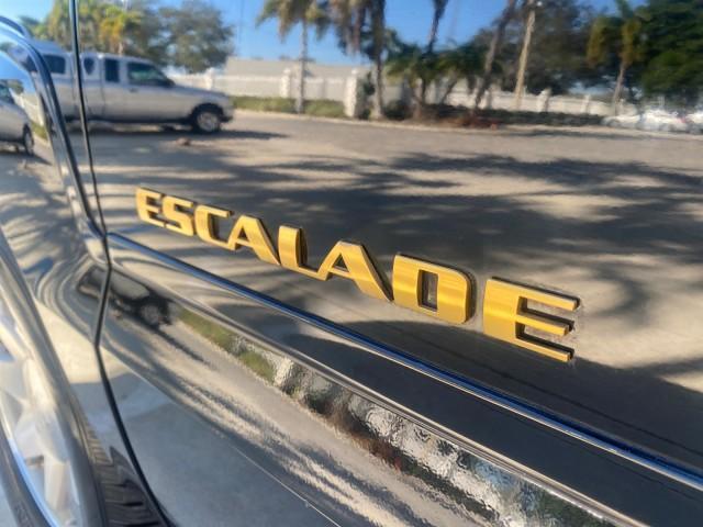 2002 Sable Black /Pewter Cadillac Escalade L0W MILES 68,090 4WD (1GYEK63N92R) with an 6.0L Vortec 1000 SFI V8 HO Engine engine, Automatic transmission, located at 4701 North Dixie Hwy, Pompano Beach, FL, 33064, (954) 422-2889, 26.240938, -80.123474 - OUR WEBPAGE FLORIDACARS1.COM HAS OVER 100 PHOTOS AND FREE CARFAX LINK 2002 CADILLAC ESCALADE 4WD COST 52,230 NEW ALL ORIGINAL BLACK PAINT VIN: 1GYEK63N92R116865 1 G Y E K 6 3 N 9 2 R 1 1 6 8 6 5 4 DOOR WAGON/SPORT UTILITY 6.0L V8 F GASOLINE 17 MPG ALL WHEEL DRIVE Features 4WD/AWD ABS Brakes Air Cond - Photo#39