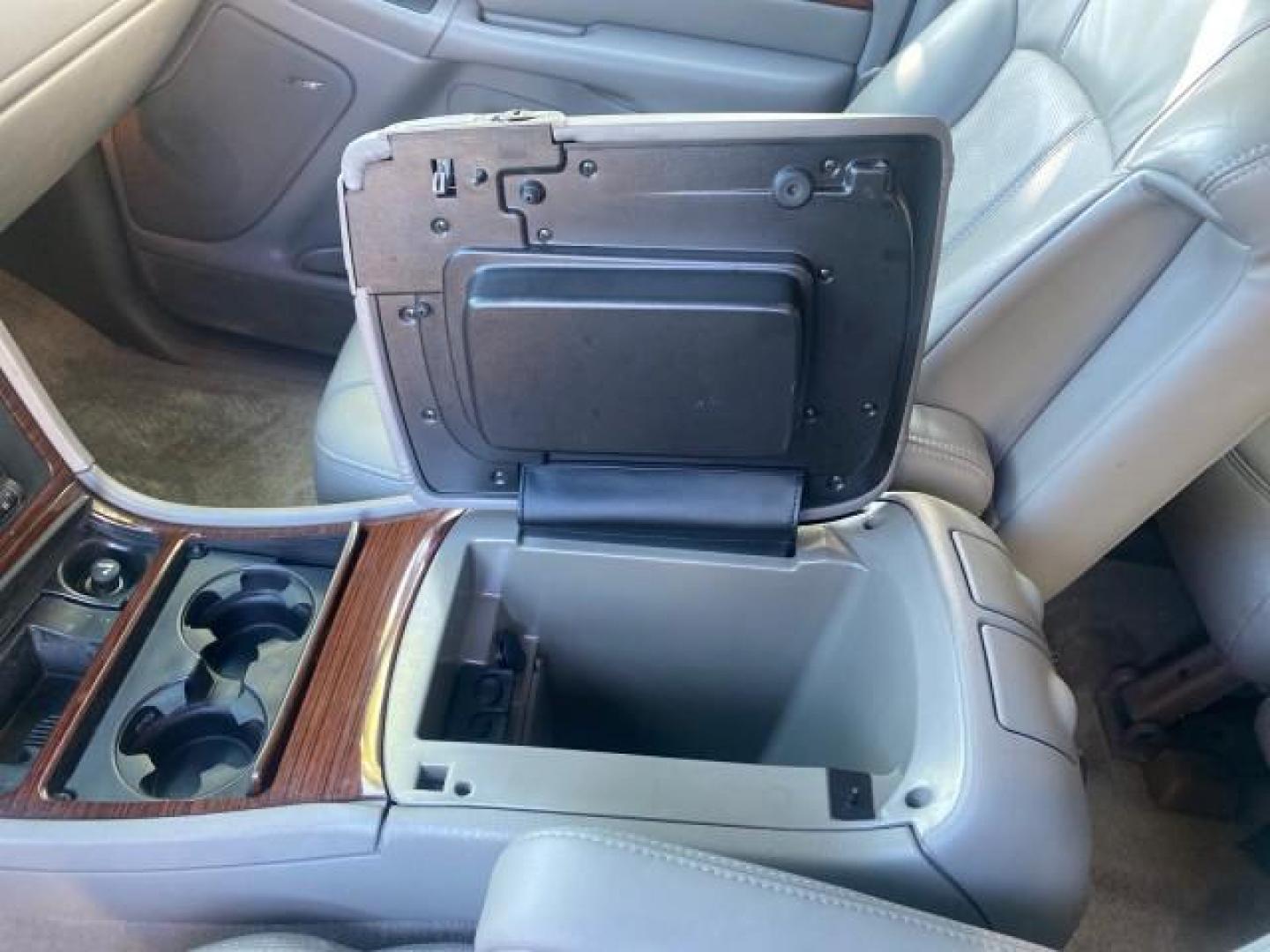 2002 Sable Black /Pewter Cadillac Escalade L0W MILES 68,090 4WD (1GYEK63N92R) with an 6.0L Vortec 1000 SFI V8 HO Engine engine, Automatic transmission, located at 4701 North Dixie Hwy, Pompano Beach, FL, 33064, (954) 422-2889, 26.240938, -80.123474 - OUR WEBPAGE FLORIDACARS1.COM HAS OVER 100 PHOTOS AND FREE CARFAX LINK 2002 CADILLAC ESCALADE 4WD COST 52,230 NEW ALL ORIGINAL BLACK PAINT VIN: 1GYEK63N92R116865 1 G Y E K 6 3 N 9 2 R 1 1 6 8 6 5 4 DOOR WAGON/SPORT UTILITY 6.0L V8 F GASOLINE 17 MPG ALL WHEEL DRIVE Features 4WD/AWD ABS Brakes Air Cond - Photo#60