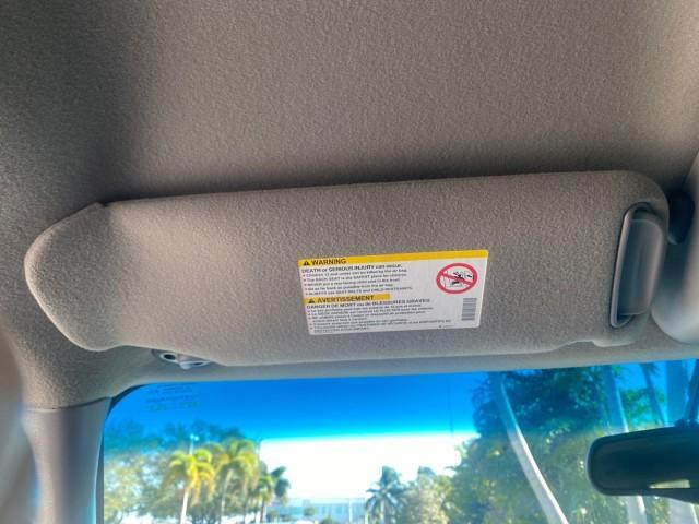 2002 Sable Black /Pewter Cadillac Escalade L0W MILES 68,090 4WD (1GYEK63N92R) with an 6.0L Vortec 1000 SFI V8 HO Engine engine, Automatic transmission, located at 4701 North Dixie Hwy, Pompano Beach, FL, 33064, (954) 422-2889, 26.240938, -80.123474 - OUR WEBPAGE FLORIDACARS1.COM HAS OVER 100 PHOTOS AND FREE CARFAX LINK 2002 CADILLAC ESCALADE 4WD COST 52,230 NEW ALL ORIGINAL BLACK PAINT VIN: 1GYEK63N92R116865 1 G Y E K 6 3 N 9 2 R 1 1 6 8 6 5 4 DOOR WAGON/SPORT UTILITY 6.0L V8 F GASOLINE 17 MPG ALL WHEEL DRIVE Features 4WD/AWD ABS Brakes Air Cond - Photo#62