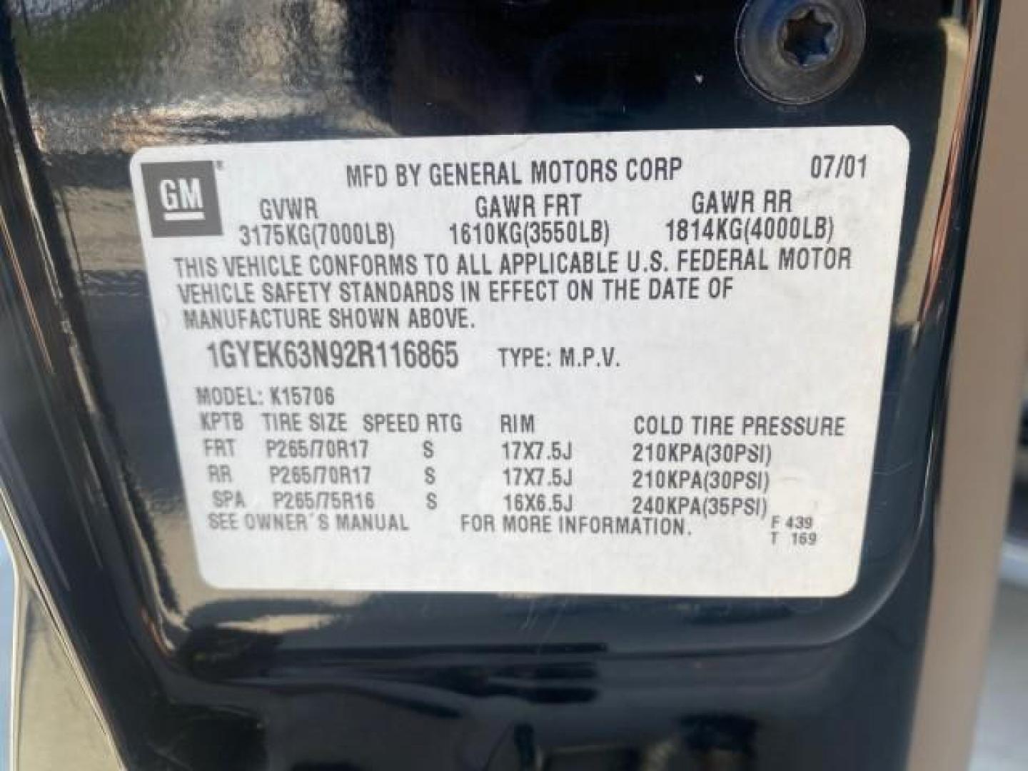 2002 Sable Black /Pewter Cadillac Escalade L0W MILES 68,090 4WD (1GYEK63N92R) with an 6.0L Vortec 1000 SFI V8 HO Engine engine, Automatic transmission, located at 4701 North Dixie Hwy, Pompano Beach, FL, 33064, (954) 422-2889, 26.240938, -80.123474 - OUR WEBPAGE FLORIDACARS1.COM HAS OVER 100 PHOTOS AND FREE CARFAX LINK 2002 CADILLAC ESCALADE 4WD COST 52,230 NEW ALL ORIGINAL BLACK PAINT VIN: 1GYEK63N92R116865 1 G Y E K 6 3 N 9 2 R 1 1 6 8 6 5 4 DOOR WAGON/SPORT UTILITY 6.0L V8 F GASOLINE 17 MPG ALL WHEEL DRIVE Features 4WD/AWD ABS Brakes Air Cond - Photo#67