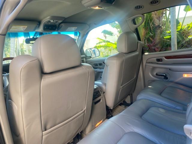 2002 Sable Black /Pewter Cadillac Escalade L0W MILES 68,090 4WD (1GYEK63N92R) with an 6.0L Vortec 1000 SFI V8 HO Engine engine, Automatic transmission, located at 4701 North Dixie Hwy, Pompano Beach, FL, 33064, (954) 422-2889, 26.240938, -80.123474 - OUR WEBPAGE FLORIDACARS1.COM HAS OVER 100 PHOTOS AND FREE CARFAX LINK 2002 CADILLAC ESCALADE 4WD COST 52,230 NEW ALL ORIGINAL BLACK PAINT VIN: 1GYEK63N92R116865 1 G Y E K 6 3 N 9 2 R 1 1 6 8 6 5 4 DOOR WAGON/SPORT UTILITY 6.0L V8 F GASOLINE 17 MPG ALL WHEEL DRIVE Features 4WD/AWD ABS Brakes Air Cond - Photo#76