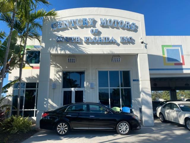 2011 Black /Light Gray Toyota Avalon Limited LOW MILES 80,879 (4T1BK3DB4BU) with an 3.5L DOHC EFI 24-Valve V6 Engine engine, Automatic transmission, located at 4701 North Dixie Hwy, Pompano Beach, FL, 33064, (954) 422-2889, 26.240938, -80.123474 - OUR WEBPAGE FLORIDACARS1.COM HAS OVER 100 PHOTOS AND FREE CARFAX LINK 2011 TOYOTA AVALON LIMITED NAVIGATION SUNROOF LOADED DASH HAS NO CRACKS VIN: 4T1BK3DB4BU438544 4 T 1 B K 3 D B 4 B U 4 3 8 5 4 4 SEDAN 4 DR 3.5L V6 F DOHC 24V GASOLINE 29 MPG FRONT WHEEL DRIVE Features A/C Seat(s) ABS Brakes Air C - Photo#0