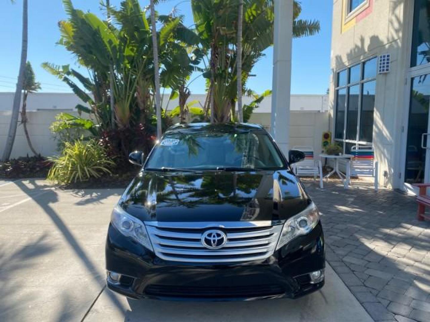 2011 Black /Light Gray Toyota Avalon Limited LOW MILES 80,879 (4T1BK3DB4BU) with an 3.5L DOHC EFI 24-Valve V6 Engine engine, Automatic transmission, located at 4701 North Dixie Hwy, Pompano Beach, FL, 33064, (954) 422-2889, 26.240938, -80.123474 - OUR WEBPAGE FLORIDACARS1.COM HAS OVER 100 PHOTOS AND FREE CARFAX LINK 2011 TOYOTA AVALON LIMITED NAVIGATION SUNROOF LOADED DASH HAS NO CRACKS VIN: 4T1BK3DB4BU438544 4 T 1 B K 3 D B 4 B U 4 3 8 5 4 4 SEDAN 4 DR 3.5L V6 F DOHC 24V GASOLINE 29 MPG FRONT WHEEL DRIVE Features A/C Seat(s) ABS Brakes Air C - Photo#2