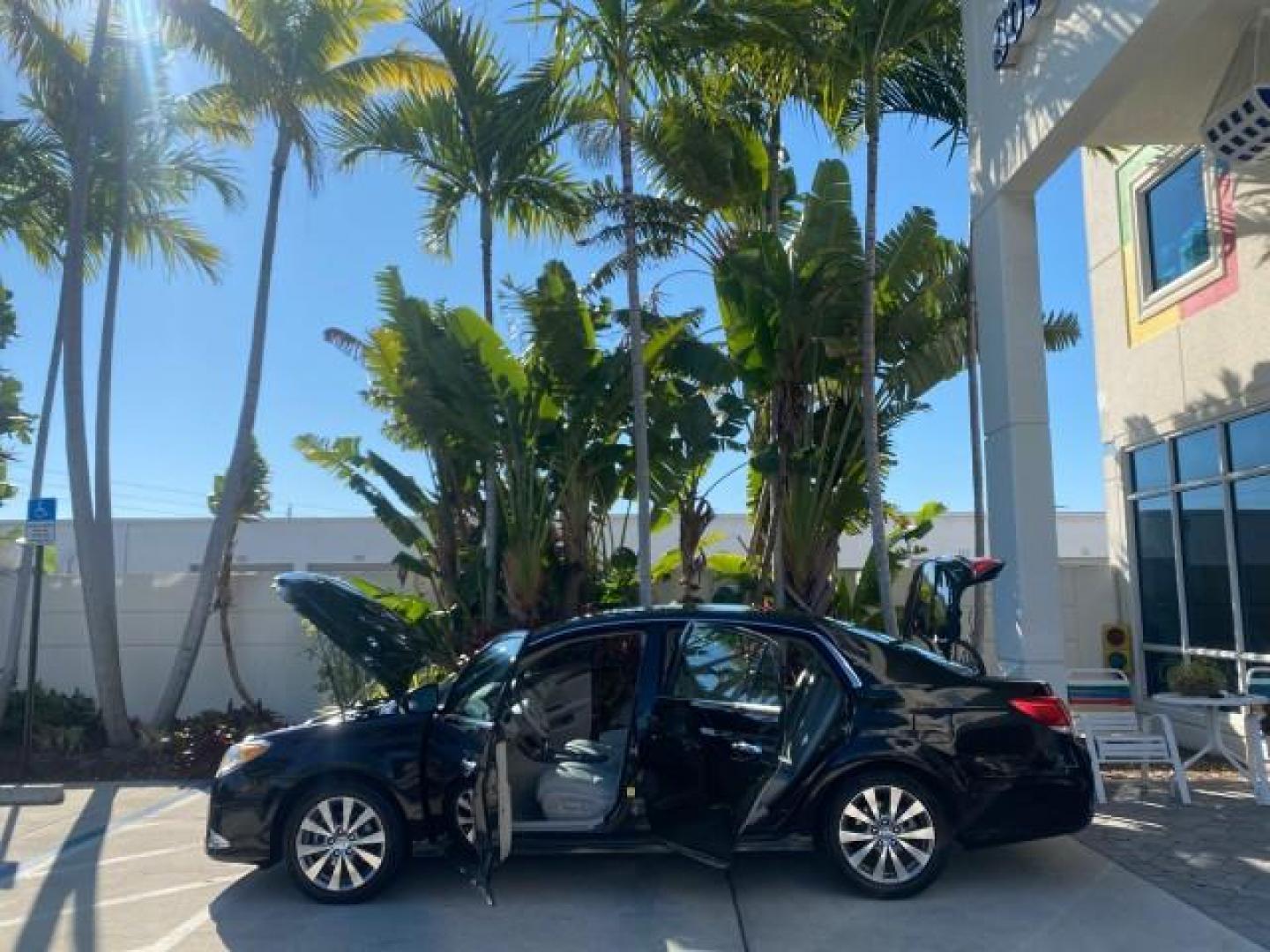 2011 Black /Light Gray Toyota Avalon Limited LOW MILES 80,879 (4T1BK3DB4BU) with an 3.5L DOHC EFI 24-Valve V6 Engine engine, Automatic transmission, located at 4701 North Dixie Hwy, Pompano Beach, FL, 33064, (954) 422-2889, 26.240938, -80.123474 - OUR WEBPAGE FLORIDACARS1.COM HAS OVER 100 PHOTOS AND FREE CARFAX LINK 2011 TOYOTA AVALON LIMITED NAVIGATION SUNROOF LOADED DASH HAS NO CRACKS VIN: 4T1BK3DB4BU438544 4 T 1 B K 3 D B 4 B U 4 3 8 5 4 4 SEDAN 4 DR 3.5L V6 F DOHC 24V GASOLINE 29 MPG FRONT WHEEL DRIVE Features A/C Seat(s) ABS Brakes Air C - Photo#8