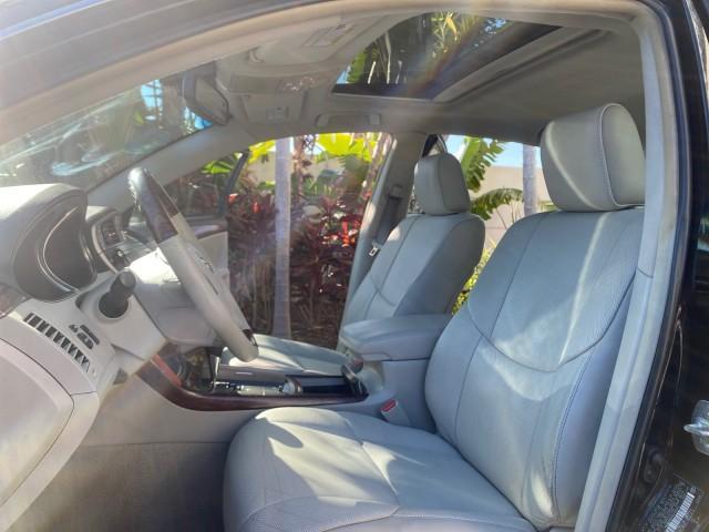 2011 Black /Light Gray Toyota Avalon Limited LOW MILES 80,879 (4T1BK3DB4BU) with an 3.5L DOHC EFI 24-Valve V6 Engine engine, Automatic transmission, located at 4701 North Dixie Hwy, Pompano Beach, FL, 33064, (954) 422-2889, 26.240938, -80.123474 - OUR WEBPAGE FLORIDACARS1.COM HAS OVER 100 PHOTOS AND FREE CARFAX LINK 2011 TOYOTA AVALON LIMITED NAVIGATION SUNROOF LOADED DASH HAS NO CRACKS VIN: 4T1BK3DB4BU438544 4 T 1 B K 3 D B 4 B U 4 3 8 5 4 4 SEDAN 4 DR 3.5L V6 F DOHC 24V GASOLINE 29 MPG FRONT WHEEL DRIVE Features A/C Seat(s) ABS Brakes Air C - Photo#10