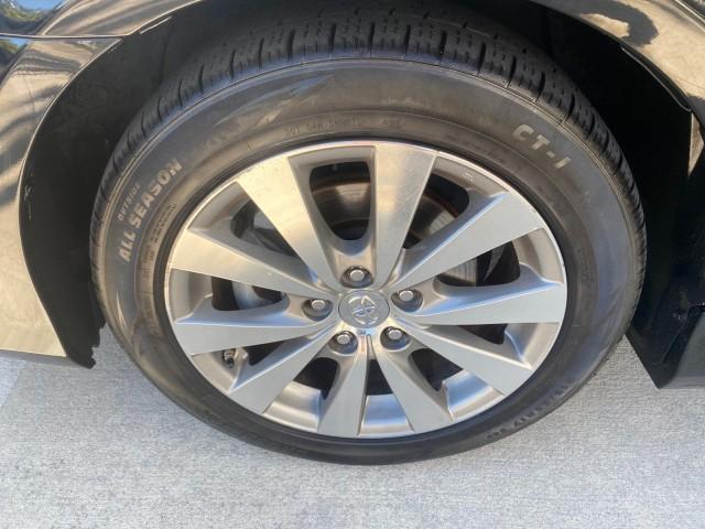 2011 Black /Light Gray Toyota Avalon Limited LOW MILES 80,879 (4T1BK3DB4BU) with an 3.5L DOHC EFI 24-Valve V6 Engine engine, Automatic transmission, located at 4701 North Dixie Hwy, Pompano Beach, FL, 33064, (954) 422-2889, 26.240938, -80.123474 - OUR WEBPAGE FLORIDACARS1.COM HAS OVER 100 PHOTOS AND FREE CARFAX LINK 2011 TOYOTA AVALON LIMITED NAVIGATION SUNROOF LOADED DASH HAS NO CRACKS VIN: 4T1BK3DB4BU438544 4 T 1 B K 3 D B 4 B U 4 3 8 5 4 4 SEDAN 4 DR 3.5L V6 F DOHC 24V GASOLINE 29 MPG FRONT WHEEL DRIVE Features A/C Seat(s) ABS Brakes Air C - Photo#19