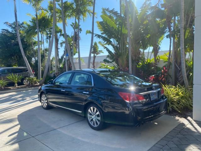 2011 Black /Light Gray Toyota Avalon Limited LOW MILES 80,879 (4T1BK3DB4BU) with an 3.5L DOHC EFI 24-Valve V6 Engine engine, Automatic transmission, located at 4701 North Dixie Hwy, Pompano Beach, FL, 33064, (954) 422-2889, 26.240938, -80.123474 - OUR WEBPAGE FLORIDACARS1.COM HAS OVER 100 PHOTOS AND FREE CARFAX LINK 2011 TOYOTA AVALON LIMITED NAVIGATION SUNROOF LOADED DASH HAS NO CRACKS VIN: 4T1BK3DB4BU438544 4 T 1 B K 3 D B 4 B U 4 3 8 5 4 4 SEDAN 4 DR 3.5L V6 F DOHC 24V GASOLINE 29 MPG FRONT WHEEL DRIVE Features A/C Seat(s) ABS Brakes Air C - Photo#32